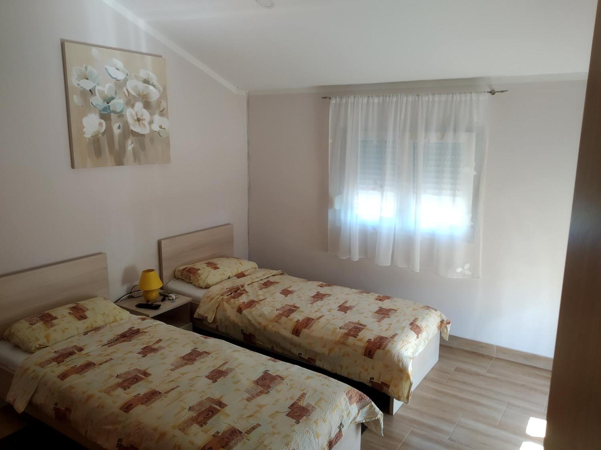 Apartman Turanj Zimmer foto